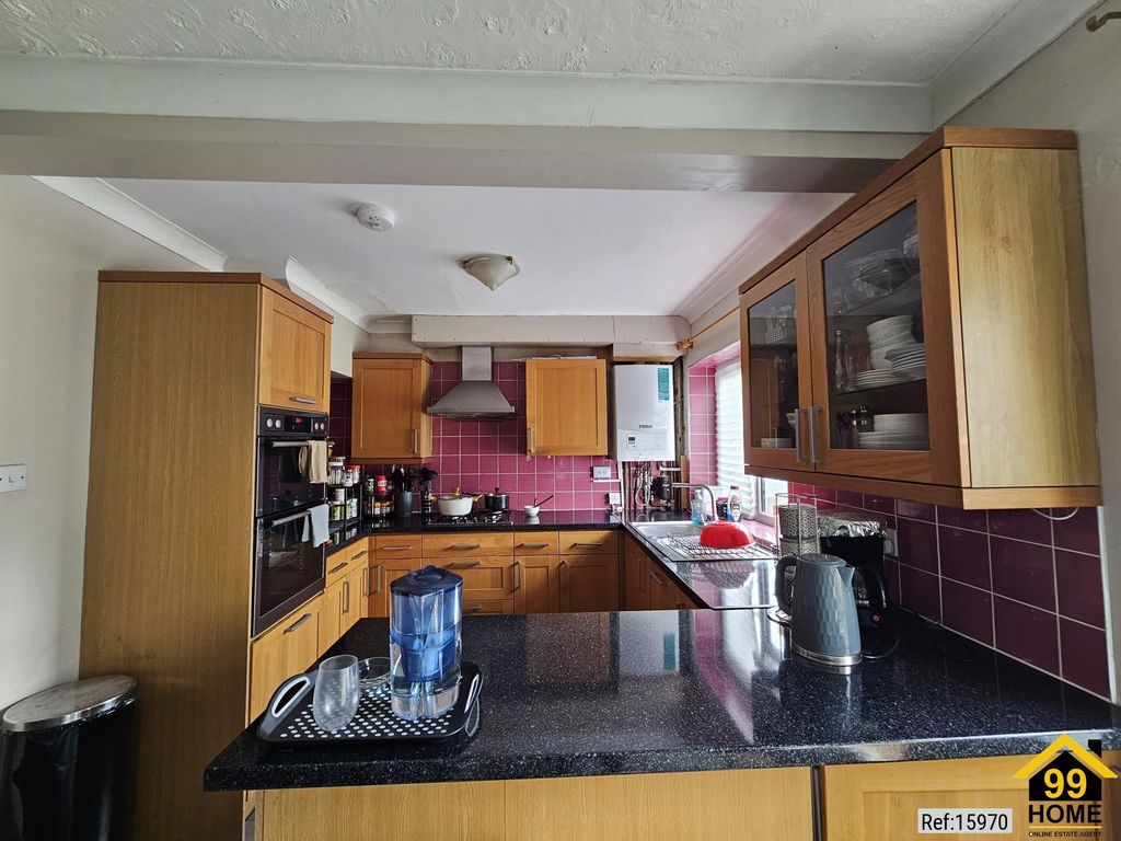 Property photo 3 of 20 Photo 2