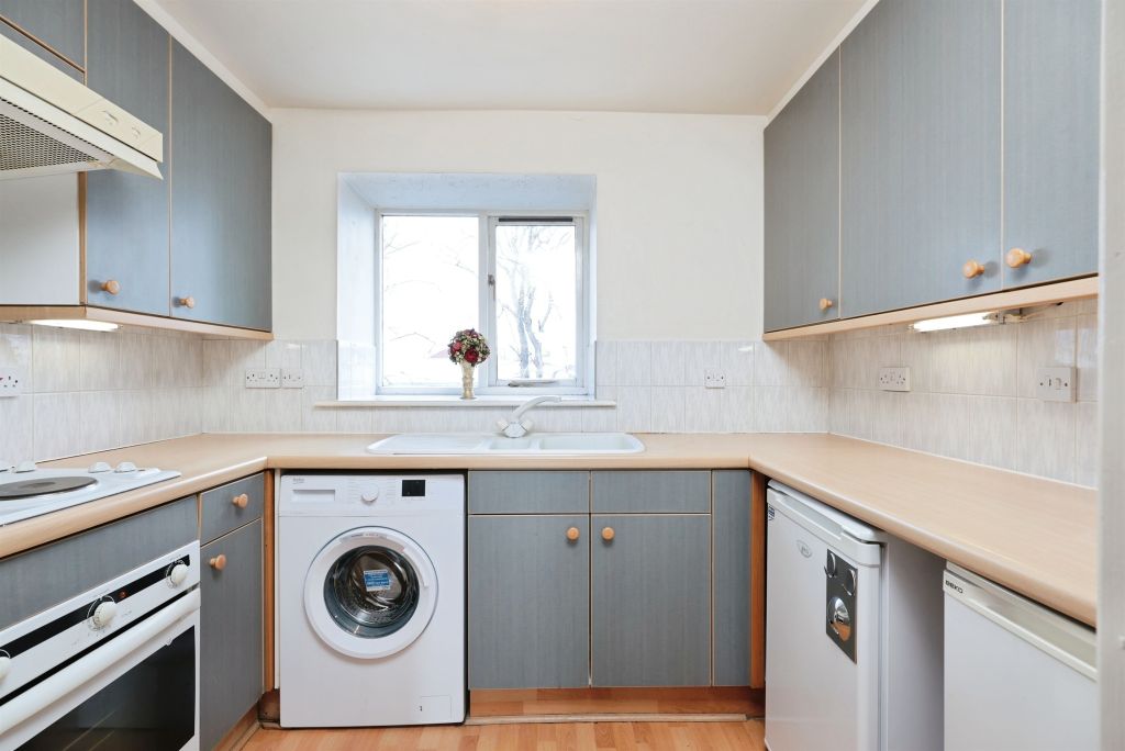 Property photo 3 of 20 Image