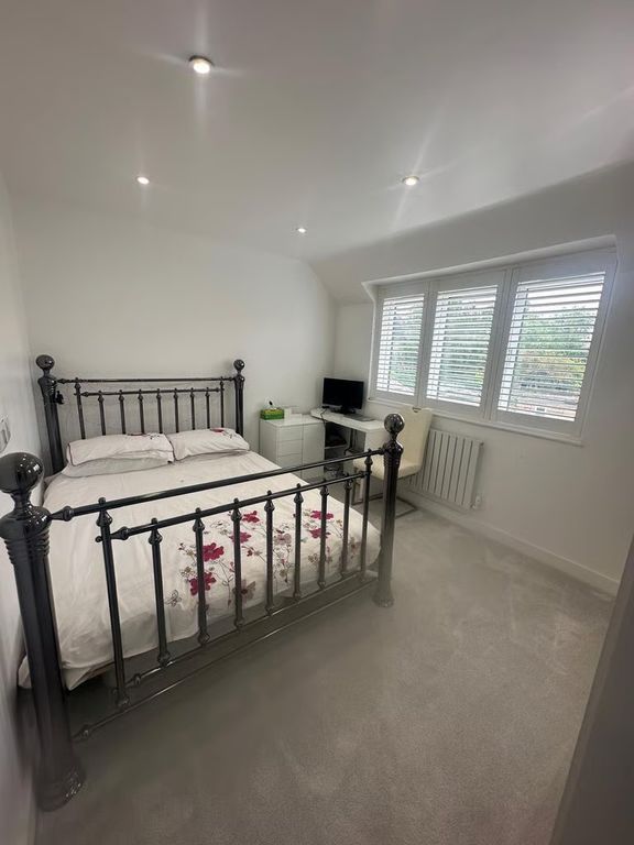 Property photo 1 of 4