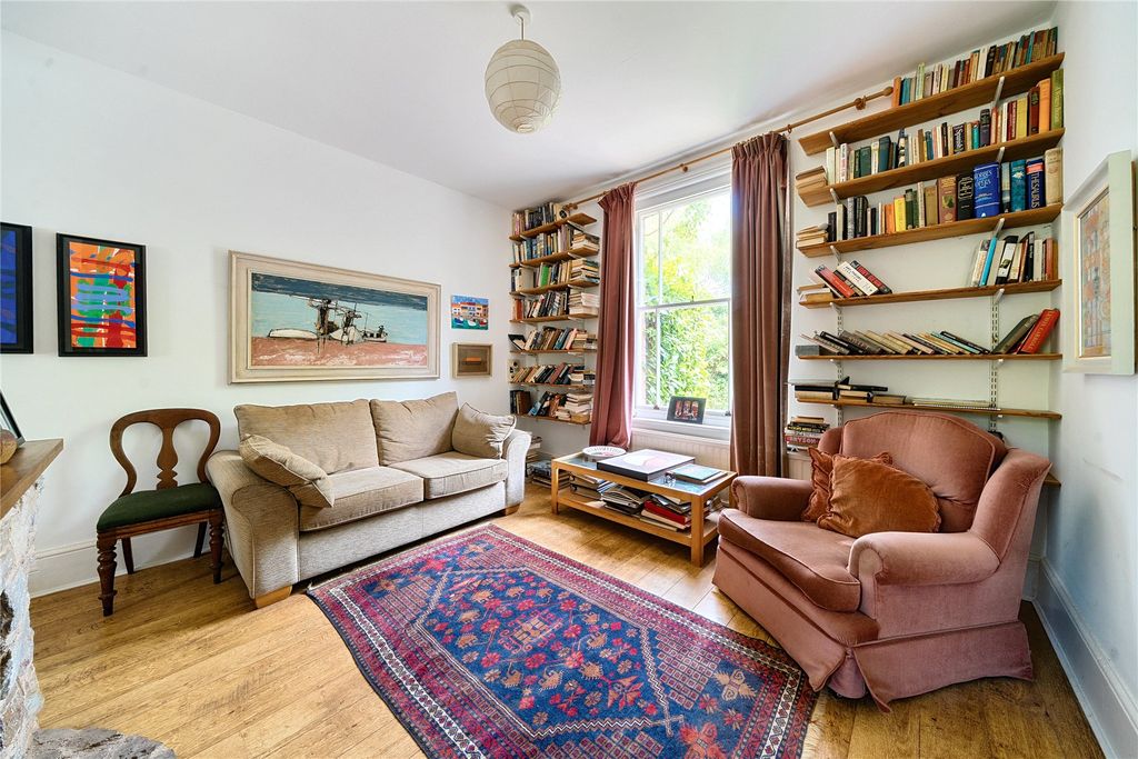 Property photo 3 of 11 Sitting Room