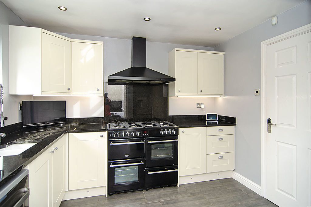 Property photo 3 of 24 Photo 19