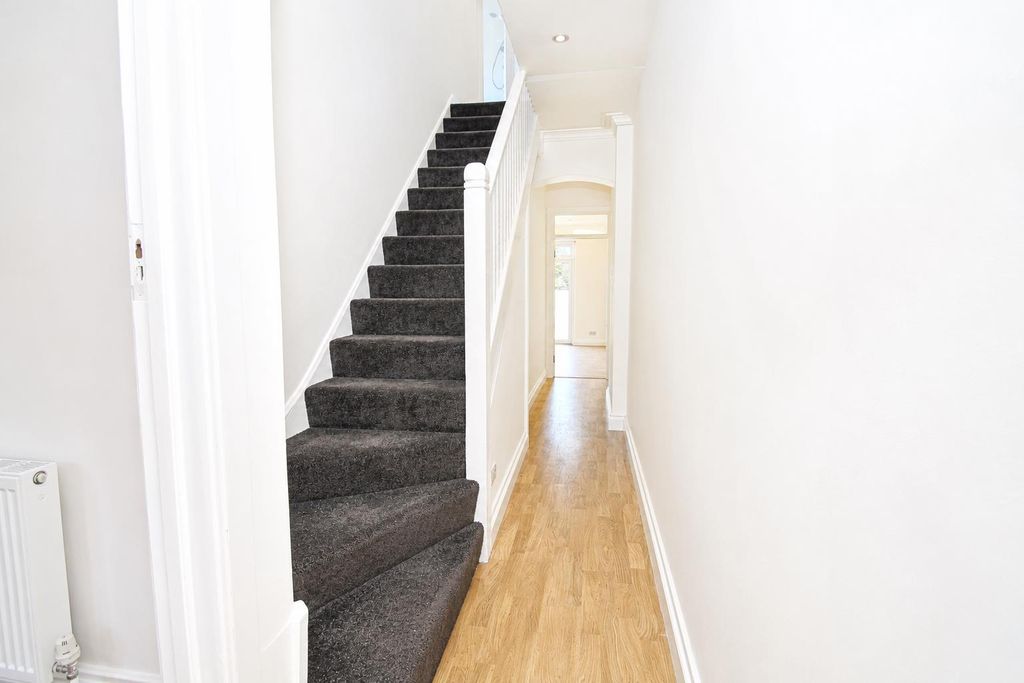 Property photo 3 of 13 Hallway