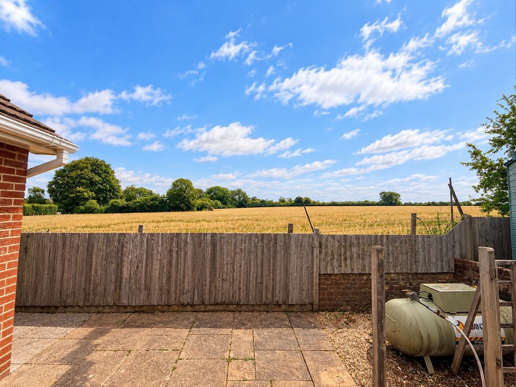 Property photo 2 of 25