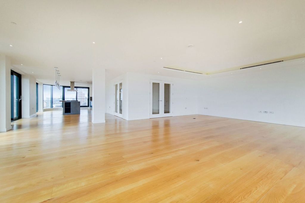 Property photo 1 of 34