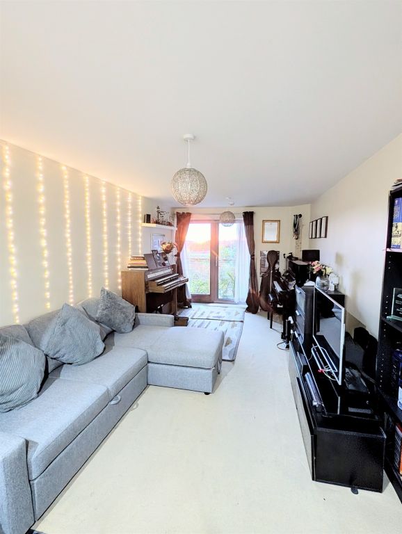 Property photo 3 of 8