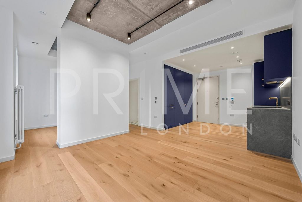 Property photo 1 of 13 Reception2.Jpg