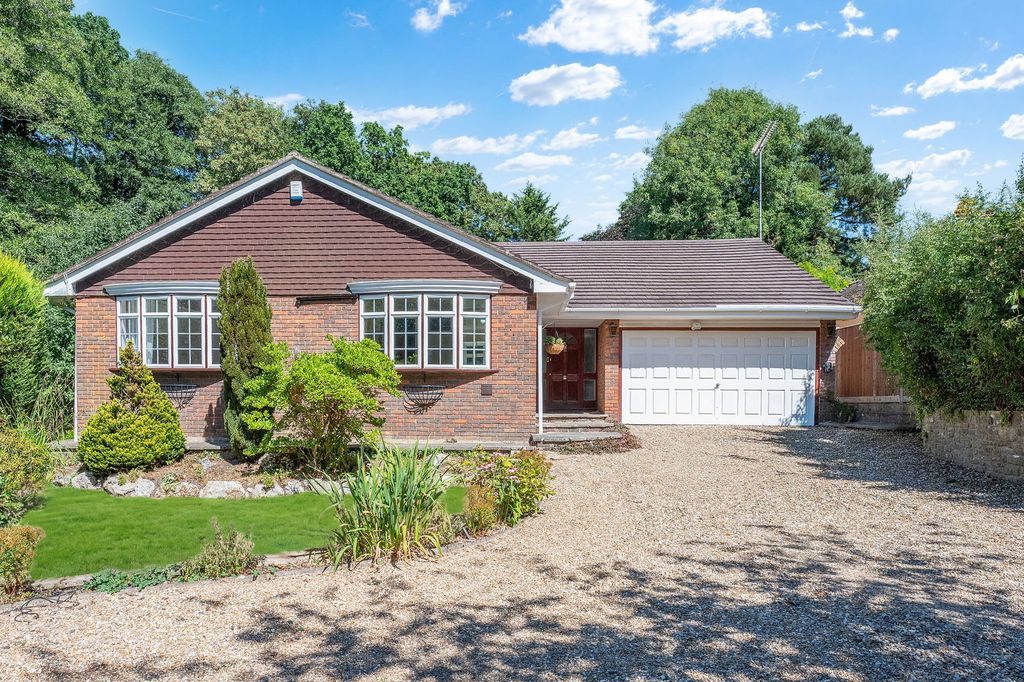 Property photo 1 of 31