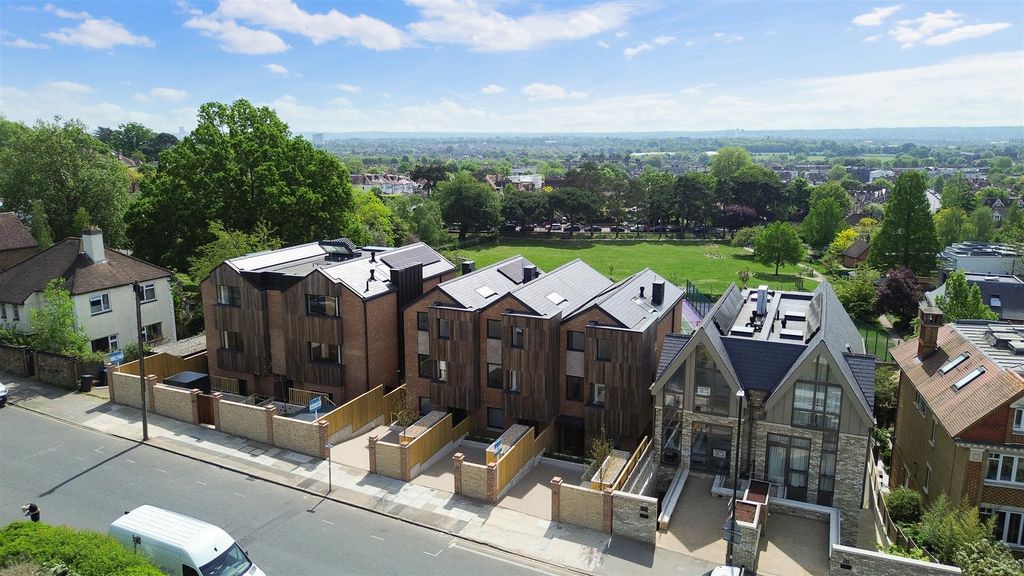 Property photo 1 of 32 Cottenham Park Road, 37, 2 Drone (1).Jpg