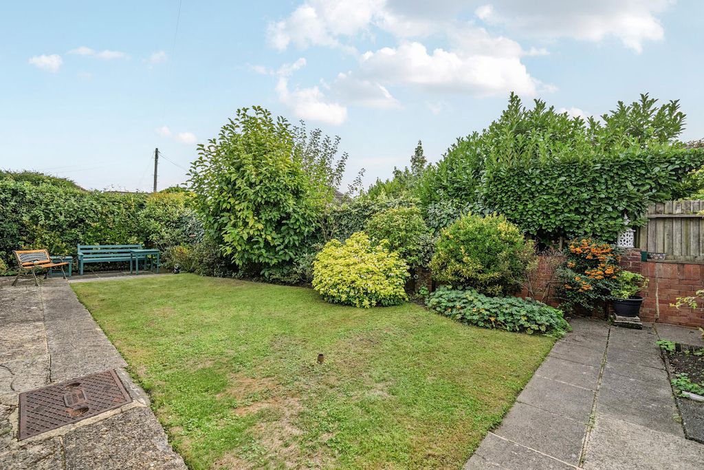 Property photo 2 of 18 Rear Garden