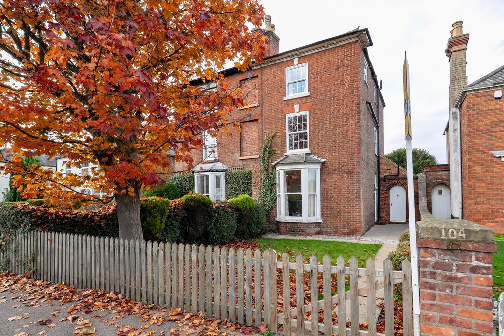 Property photo 1 of 16