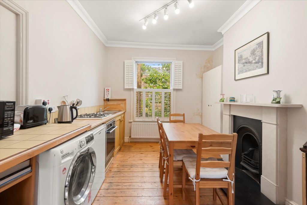 Property photo 3 of 11 Image