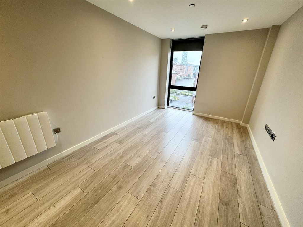 Property photo 3 of 10 3F3B79B0-3F68-42Be-Bf5d-7E6d378519c5.Jpg