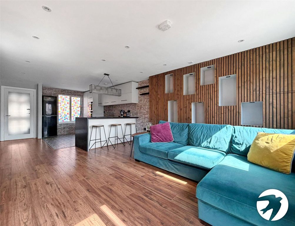 Property photo 3 of 13 Reception Room