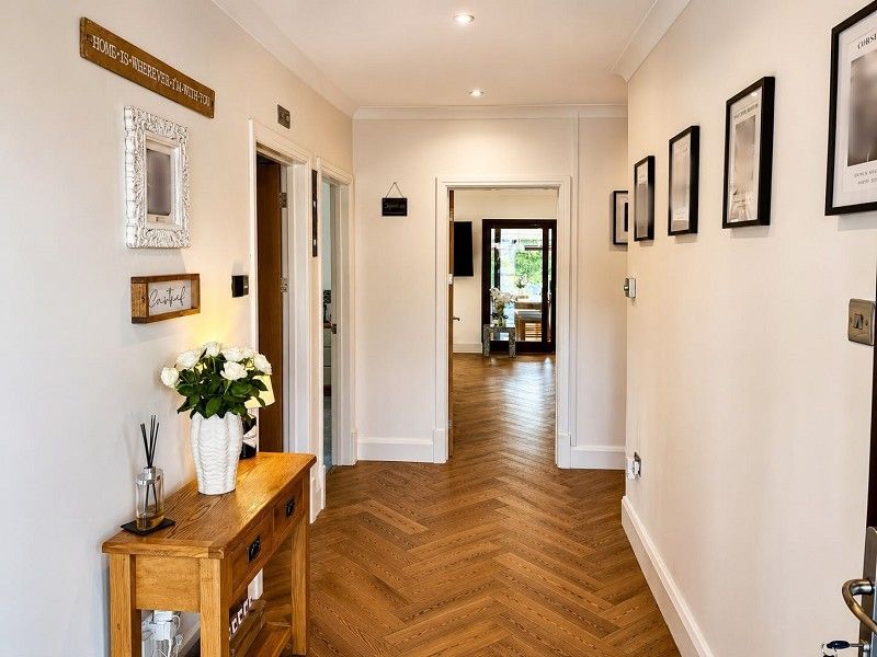 Property photo 2 of 25 Hallway