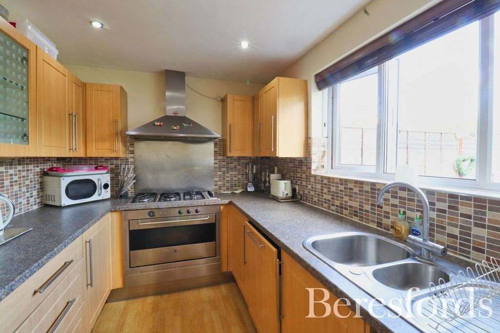 Property photo 2 of 10 Picture No. 08