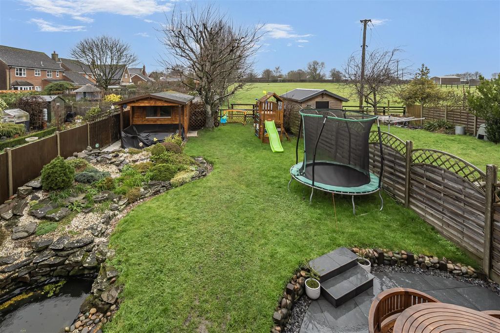 Property photo 2 of 17 1398246-1-6968E6Bc541Fa.Jpg