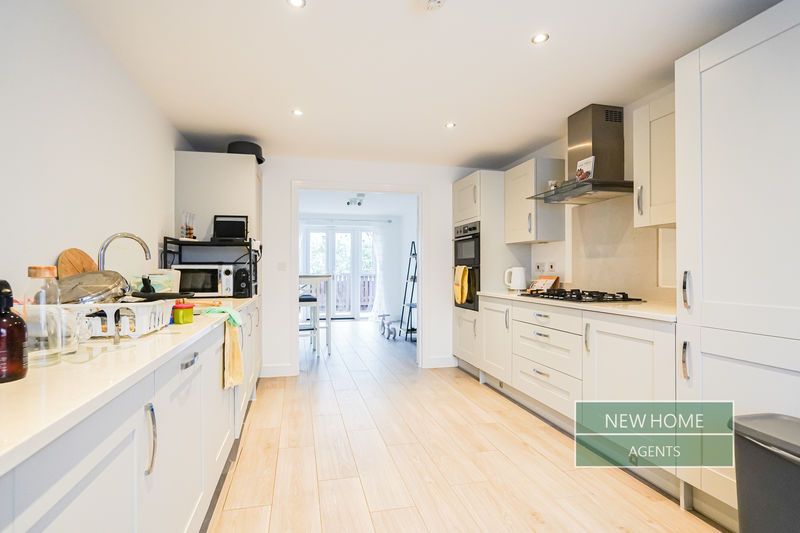 Property photo 2 of 32 Photo 5