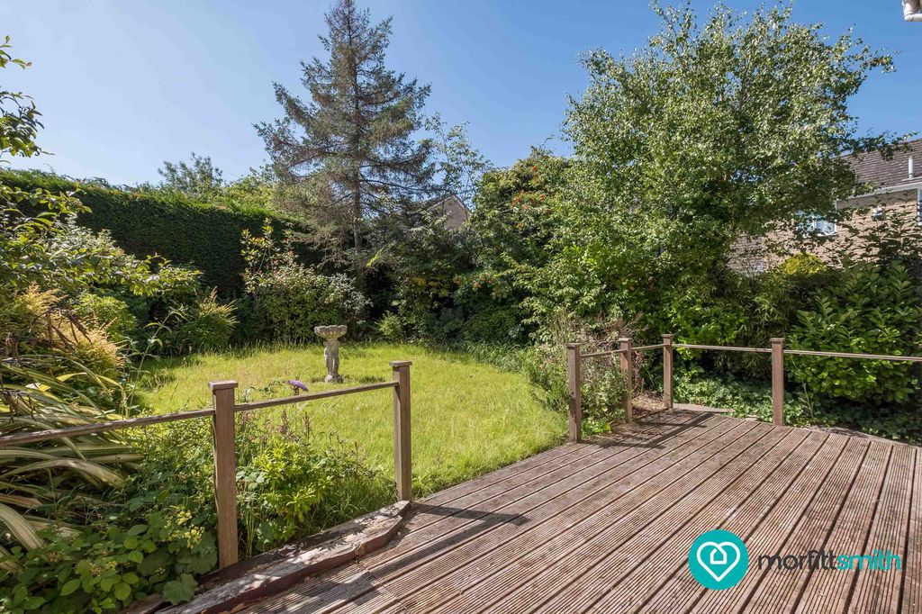 Property photo 2 of 23