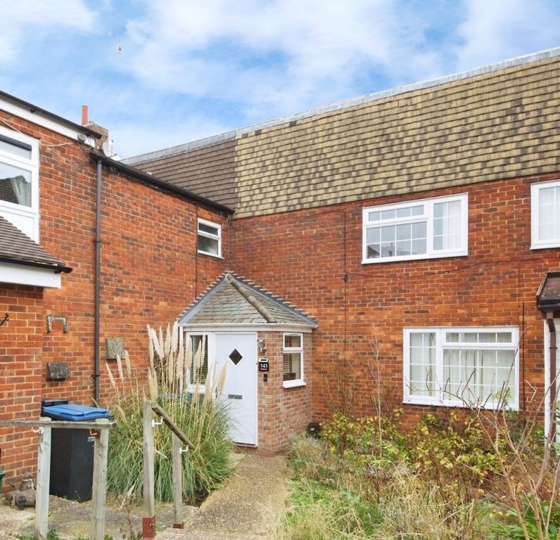 Property photo 2 of 20