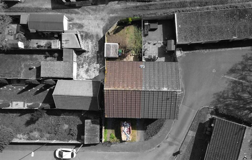 Property photo 2 of 13
