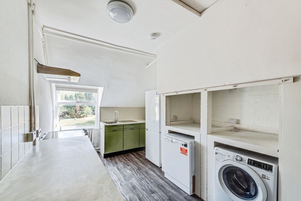 Property photo 3 of 15 Kitchen