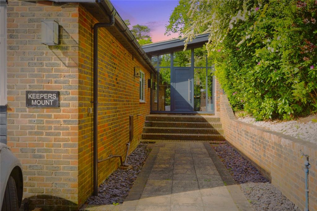 Property photo 2 of 24 Picture No. 58