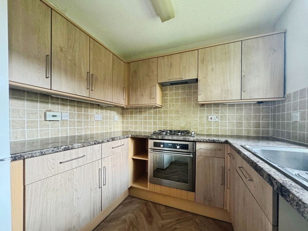 Property photo 3 of 13 Pbox-Img.Jpg