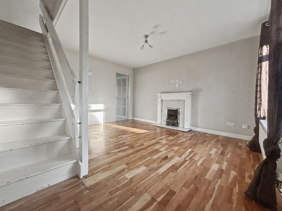 Property photo 2 of 8 Img2402