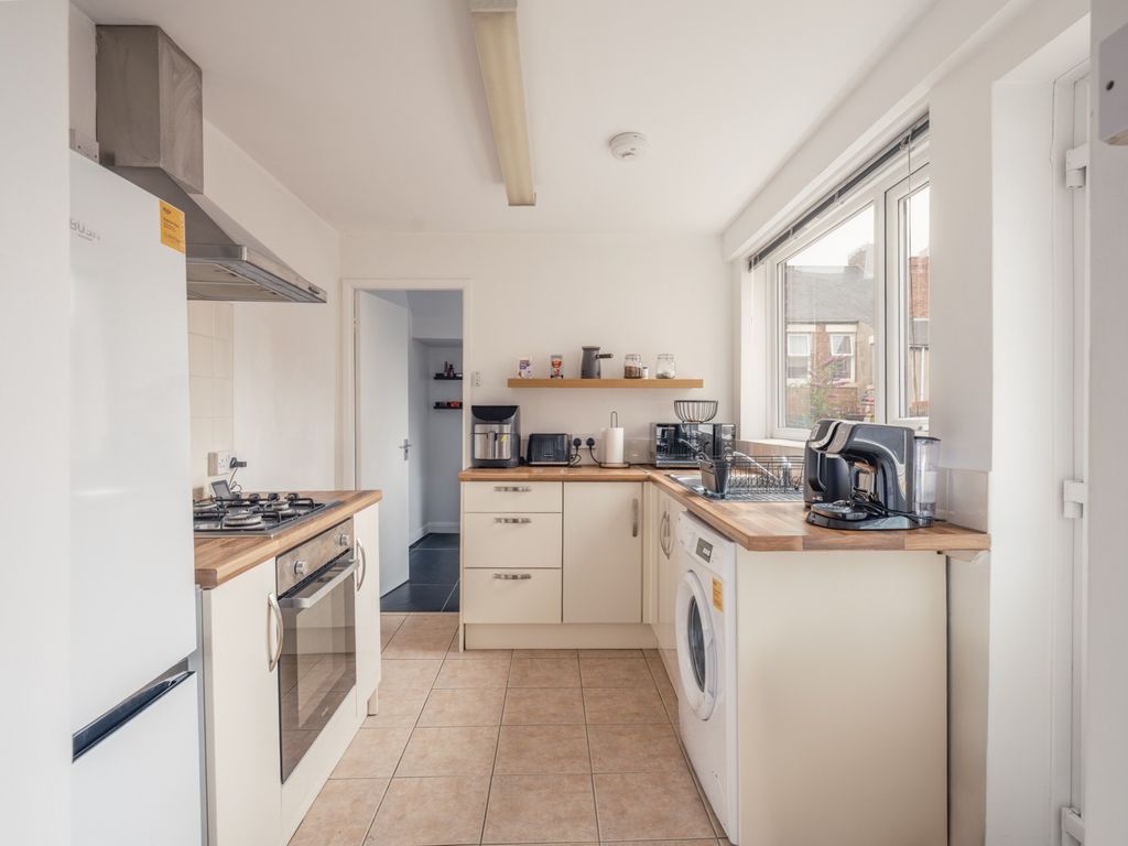 Property photo 3 of 10 4516673