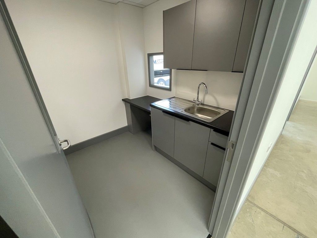 Property photo 2 of 4 Kitchen