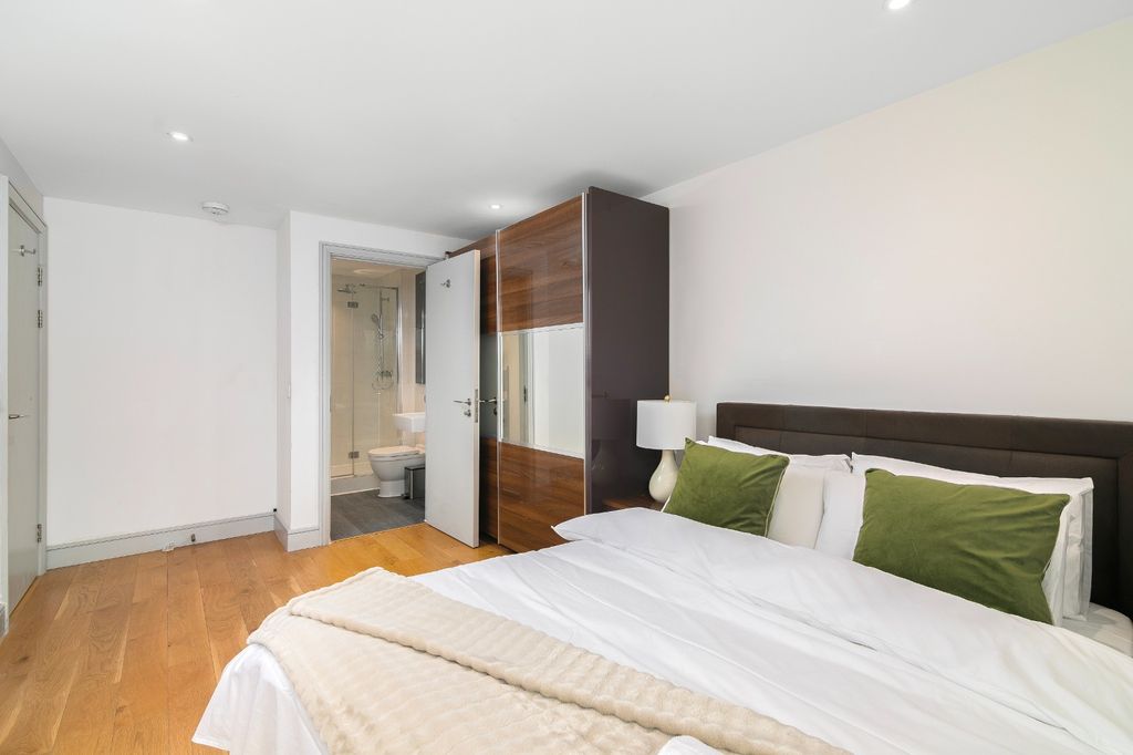 Property photo 1 of 25