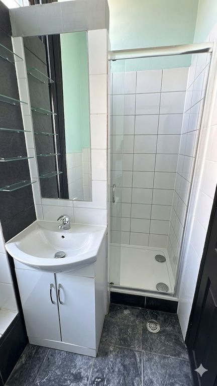 Property photo 2 of 3