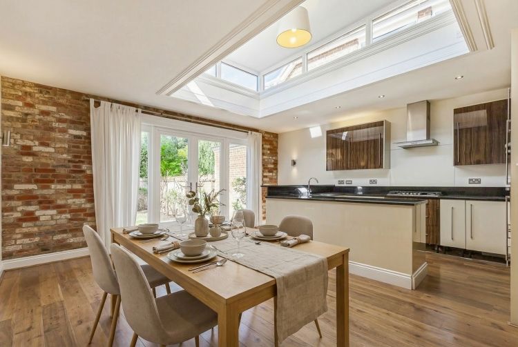 Property photo 3 of 18 320940