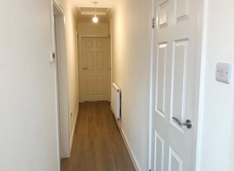 Property photo 2 of 13 Entrance Hall
