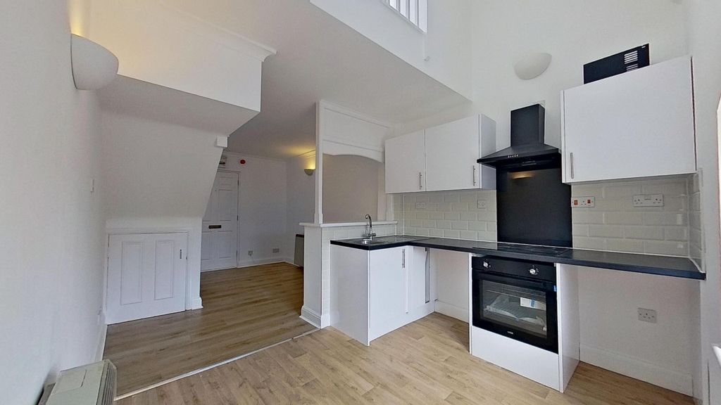 Property photo 2 of 22 48-The-Maltings-05212025_195516