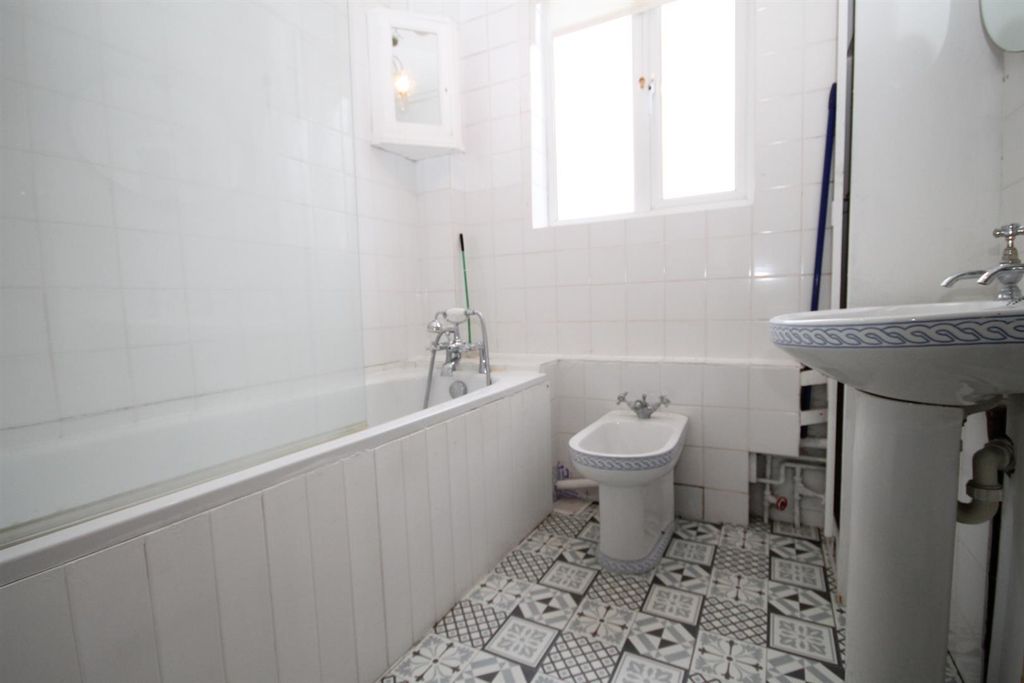 Property photo 3 of 12 Img_6872.Jpg