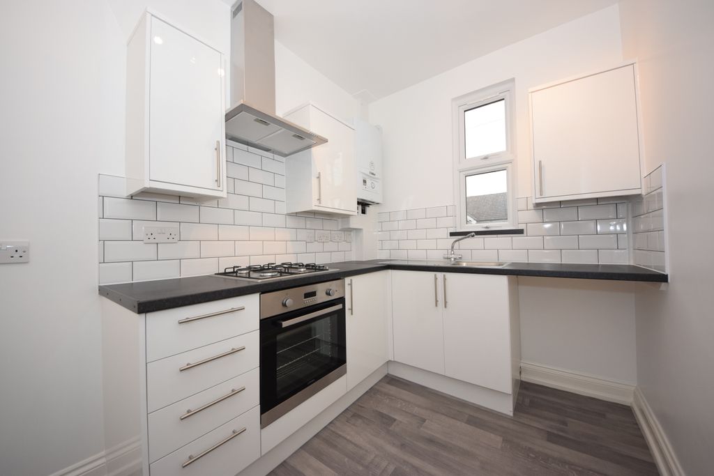 Property photo 1 of 8 Lydeard Road 13 (4)