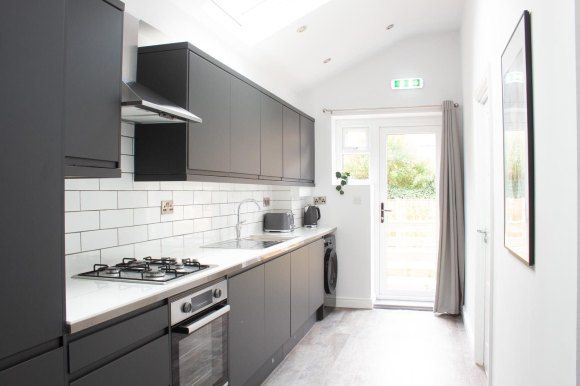 Property photo 3 of 10 7472893.Jpg