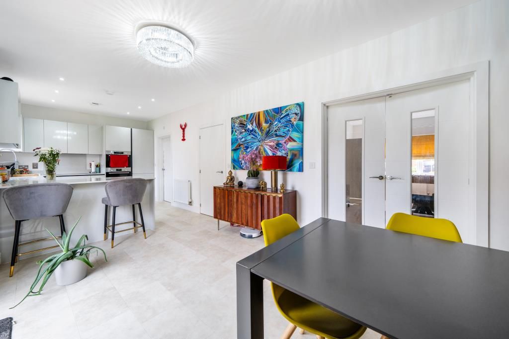 Property photo 2 of 13 Dining Room