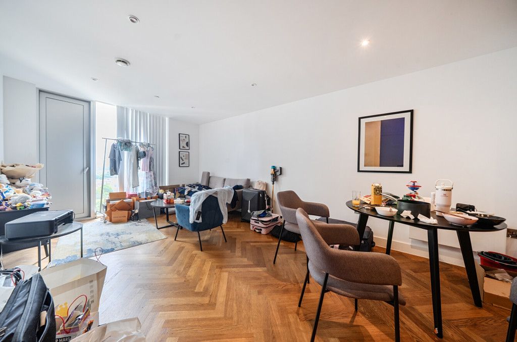 Property photo 3 of 9 1467093-9-6A1ee2E...