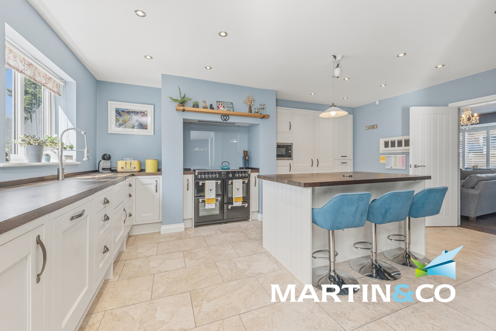 Property photo 2 of 38 Picture25