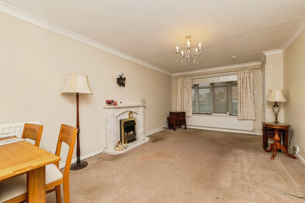 Property photo 3 of 19 Pbox-Img.Jpg