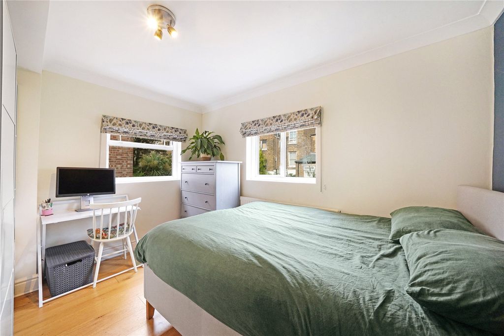 Property photo 3 of 14 Picture No. 05