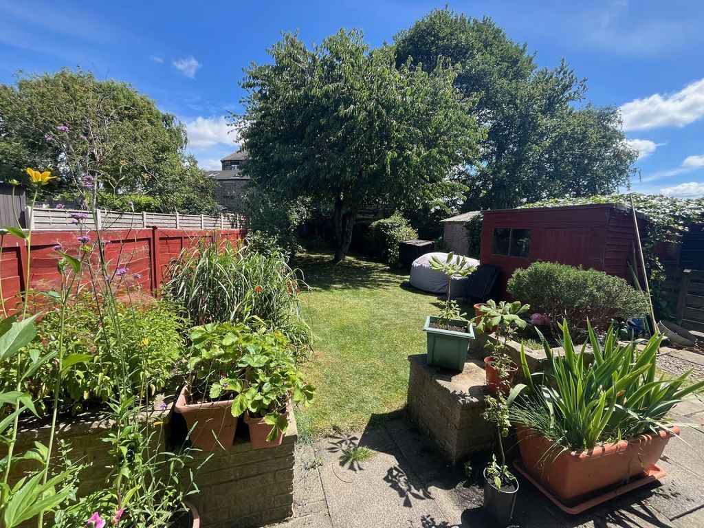 Property photo 3 of 17