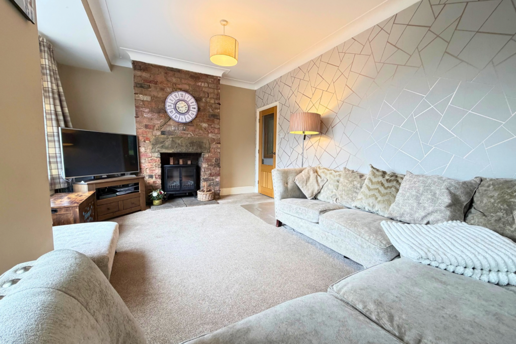 Property photo 3 of 23