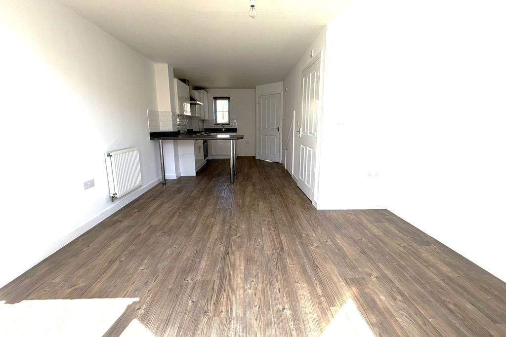 Property photo 2 of 14 Gallery