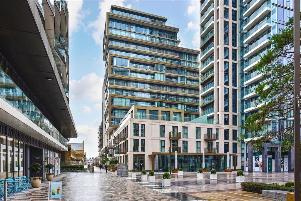 Property photo 3 of 13 Flat 501, 3 Merino Garden (13).Jpg