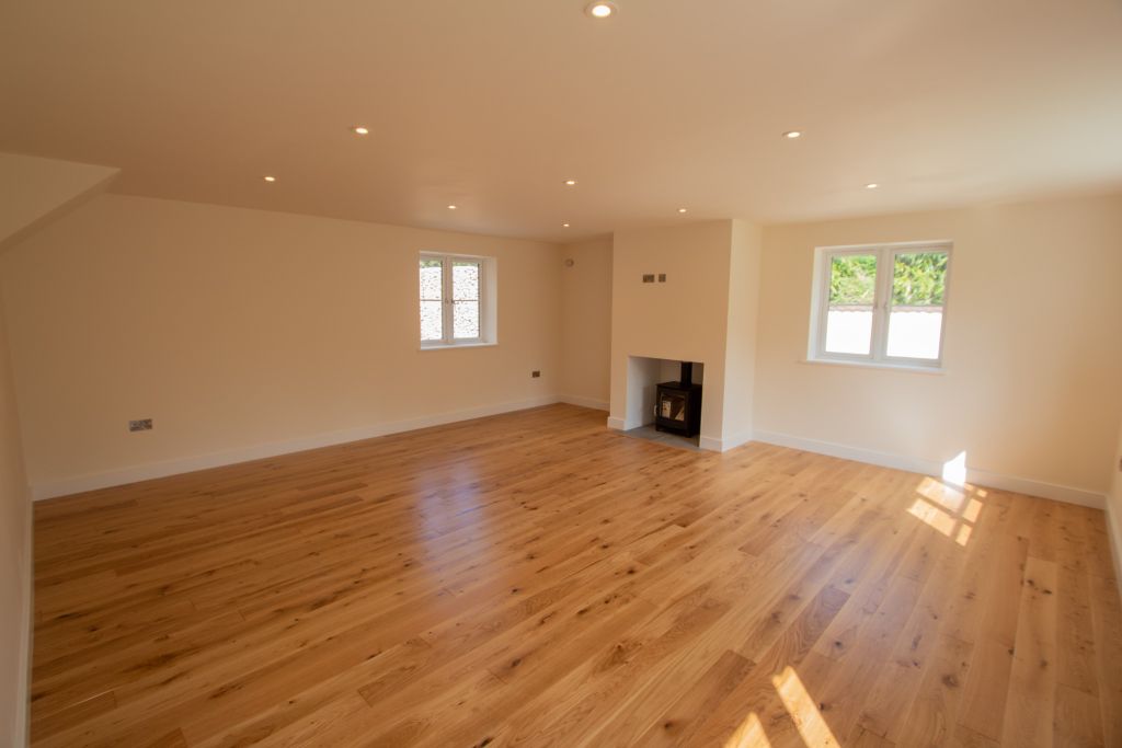 Property photo 3 of 27