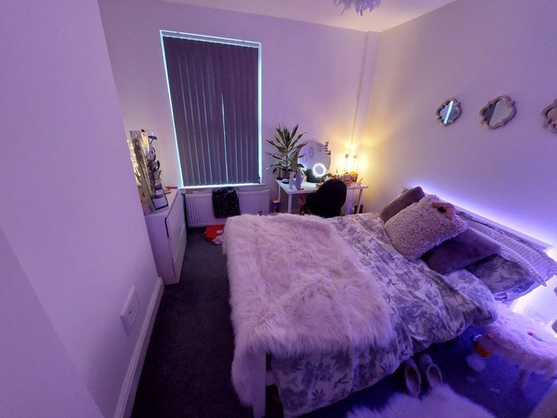 Property photo 3 of 9 Photo 3