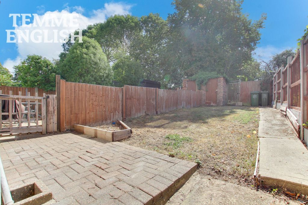 Property photo 3 of 13